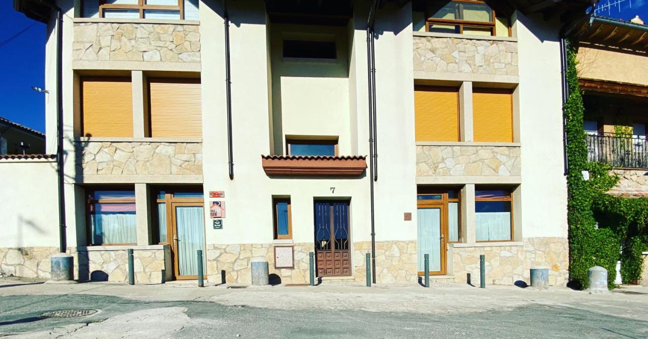 El Plantio I Y II - Apartamentos Turisticos Hoyos del Espino Extérieur photo