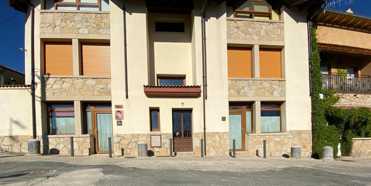 El Plantio I Y II - Apartamentos Turisticos Hoyos del Espino Extérieur photo
