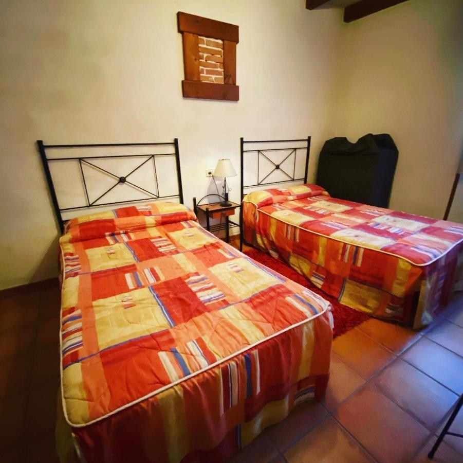 El Plantio I Y II - Apartamentos Turisticos Hoyos del Espino Extérieur photo